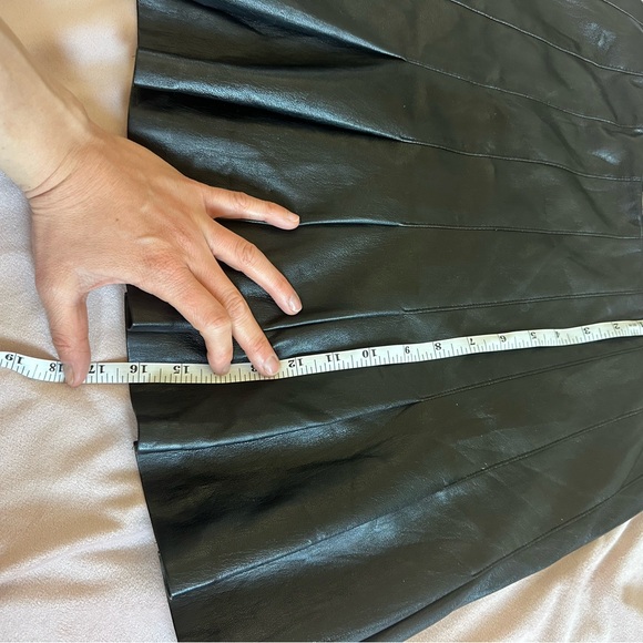 Alice + Olivia Black Faux Leather Skater Mini Skirt - Picture 5 of 5